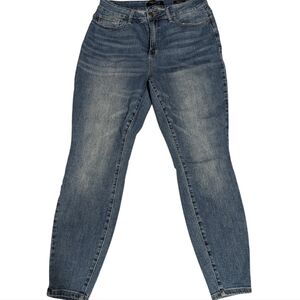 Judy Blue Women's Skinny fit size 14W jeans